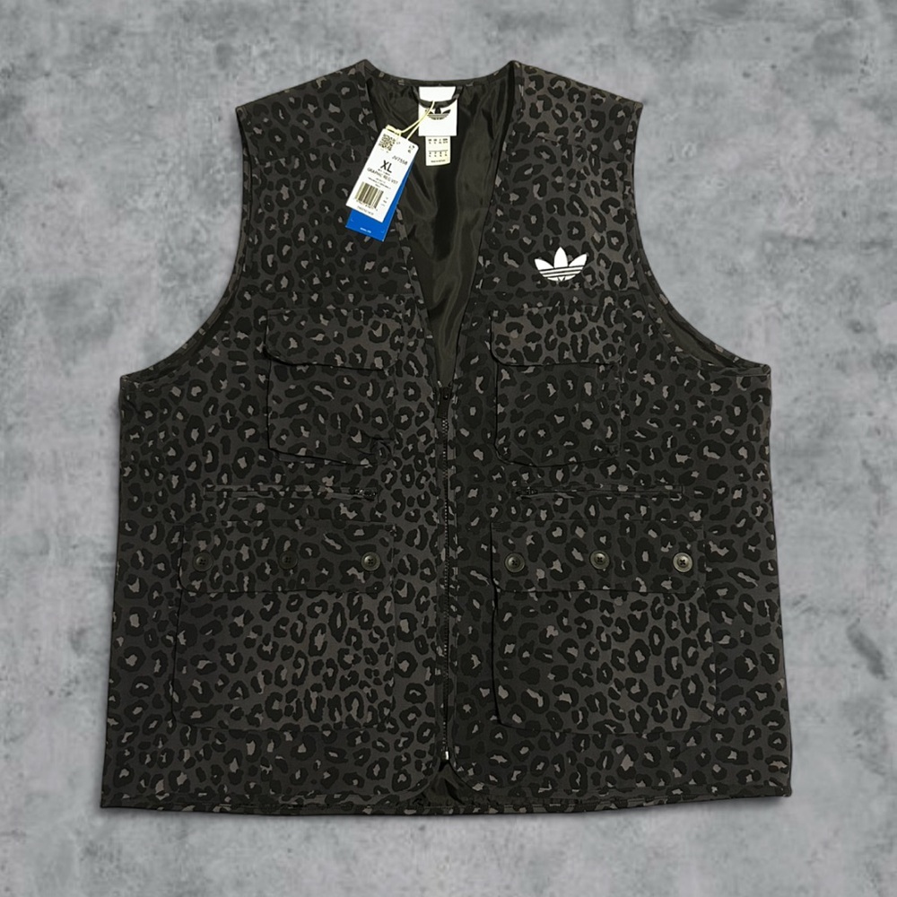 Adidas New Collection Mens Size XL Utility Black Leopard Print Vest Jacket